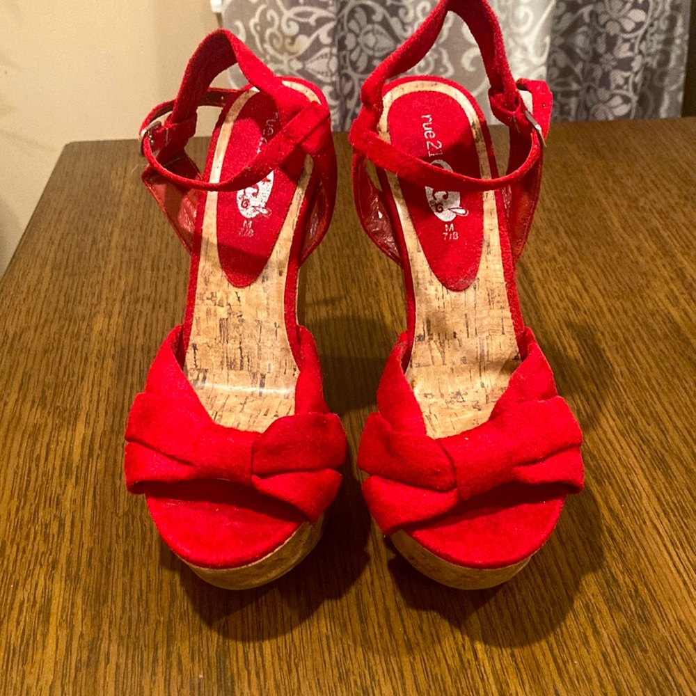 Rue 21 wedges. Suede. Red size 7